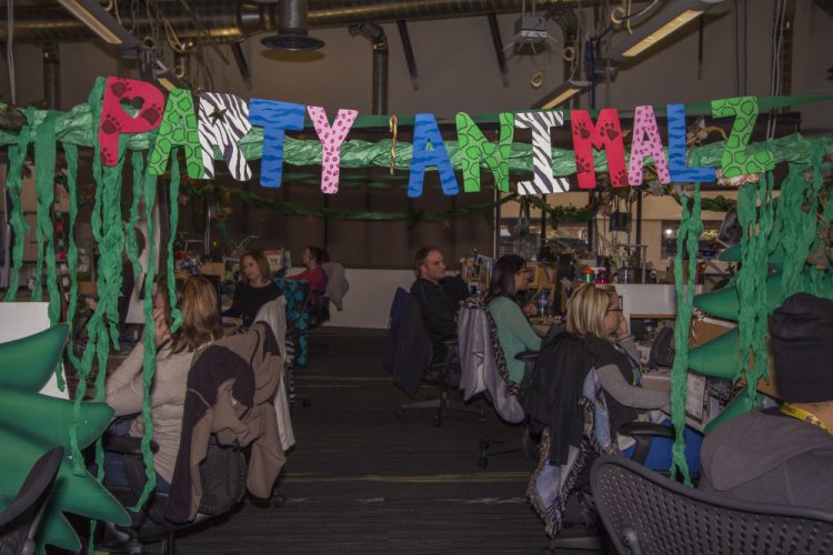 5 Lessons On Employee Happiness From Zappos Classy